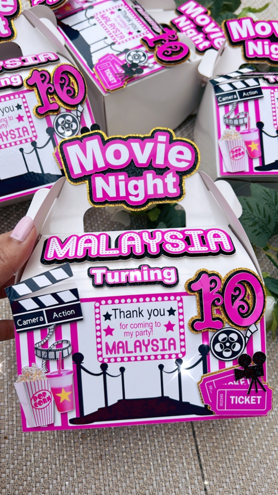 Movie theme favor box - Hot pink and Black