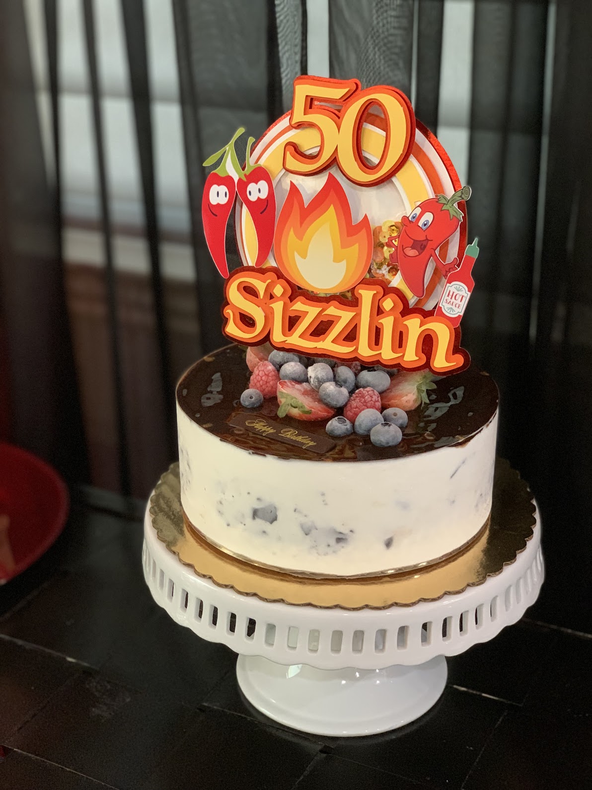 Sizzlin 50th 3D shaker cake topper