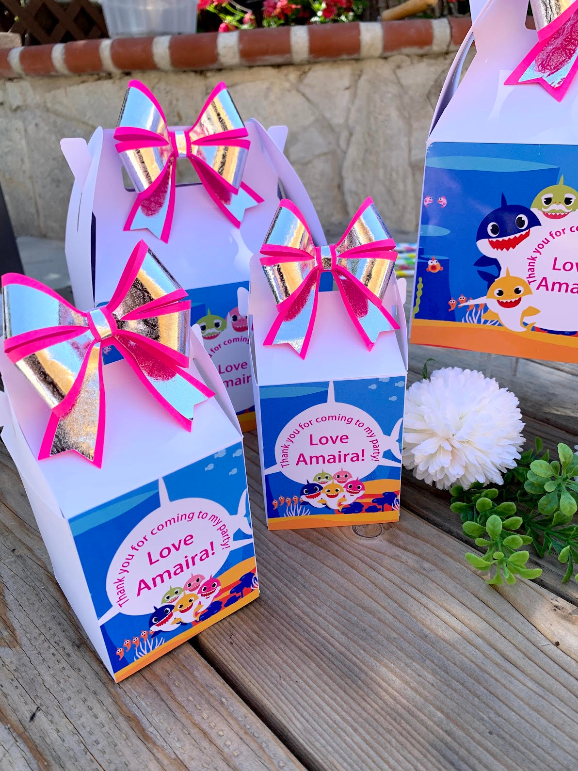 Baby shark favor boxes