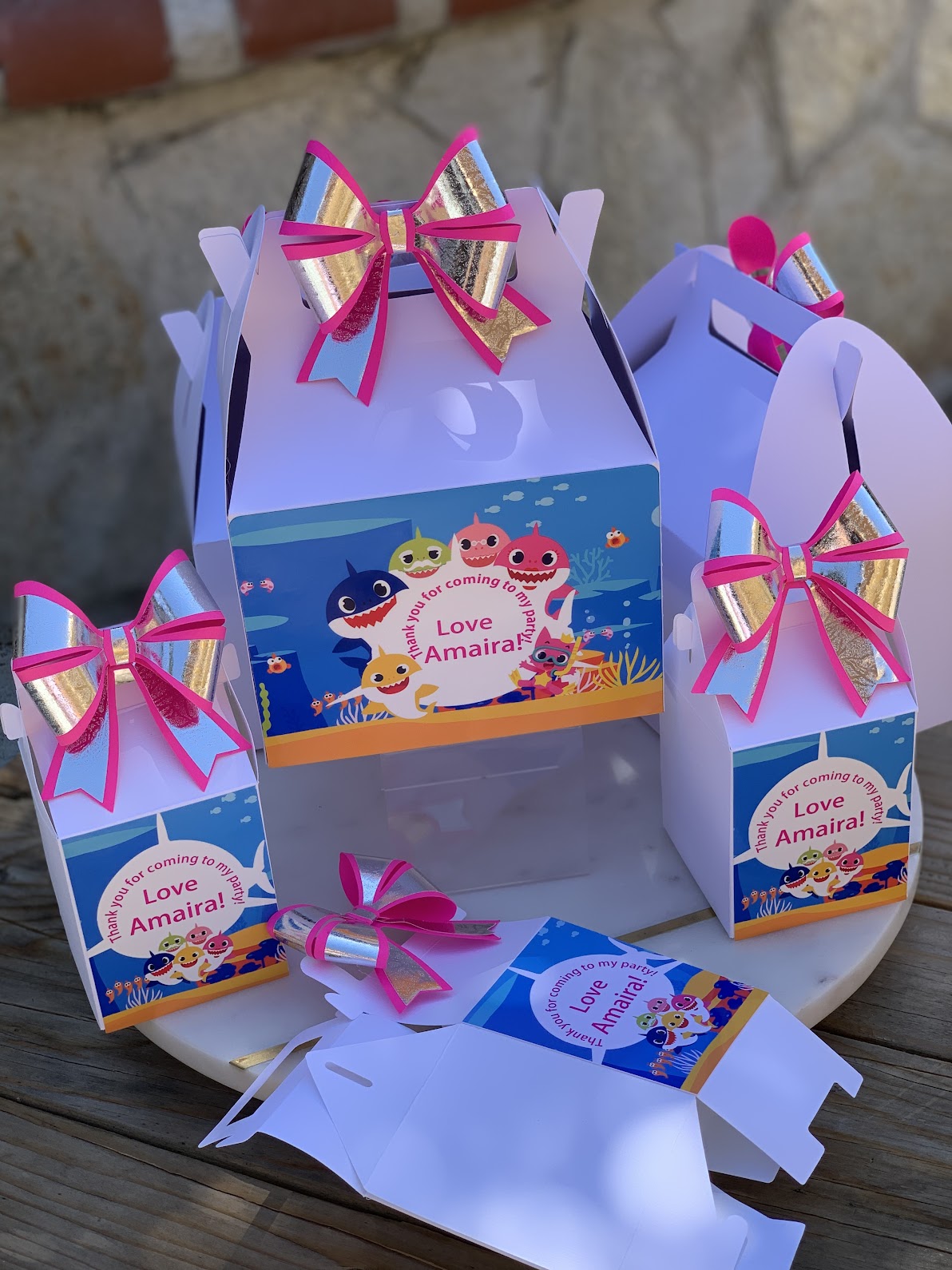 Baby shark favor boxes